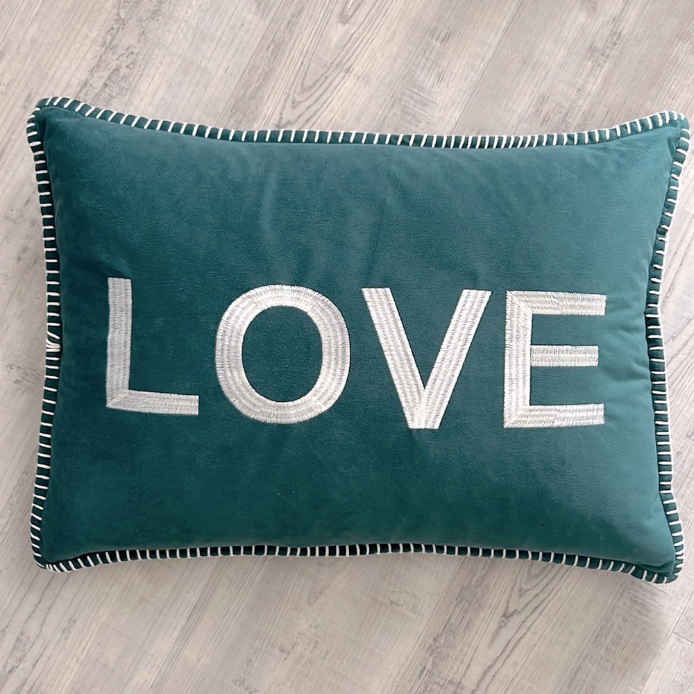Beautiful embroidered LOVE pillow 💙